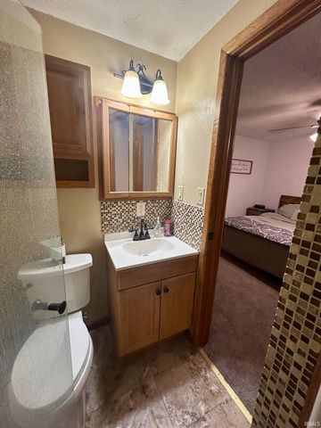 415 N Cherry Street, Hartford City, IN 47348