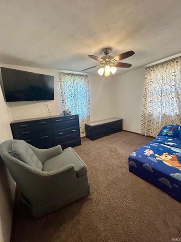 415 N Cherry Street, Hartford City, IN 47348