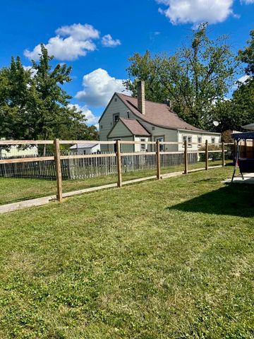 415 N Cherry Street, Hartford City, IN 47348