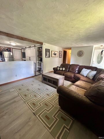 415 N Cherry Street, Hartford City, IN 47348