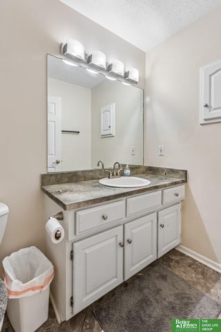 2810 Courtney Circle, Bellevue, NE 68123
