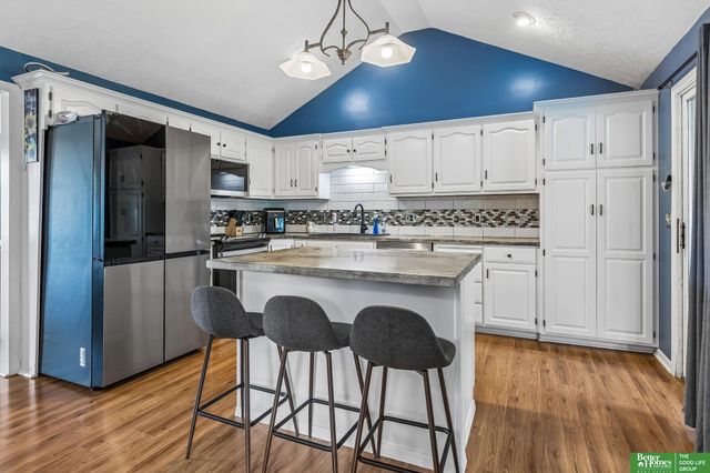 2810 Courtney Circle, Bellevue, NE 68123