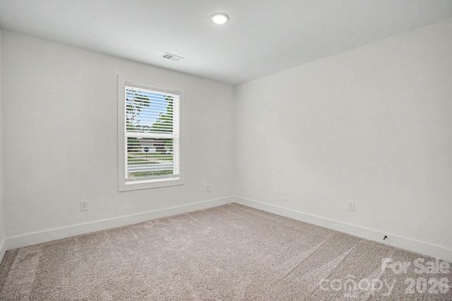 1101 Rogers Lake Road, Kannapolis, NC 28081