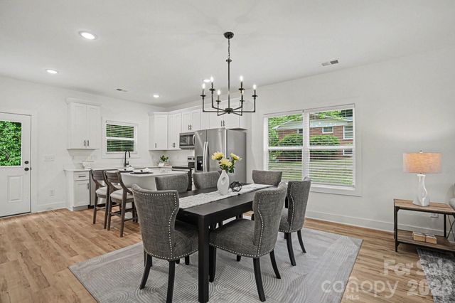 1101 Rogers Lake Road, Kannapolis, NC 28081