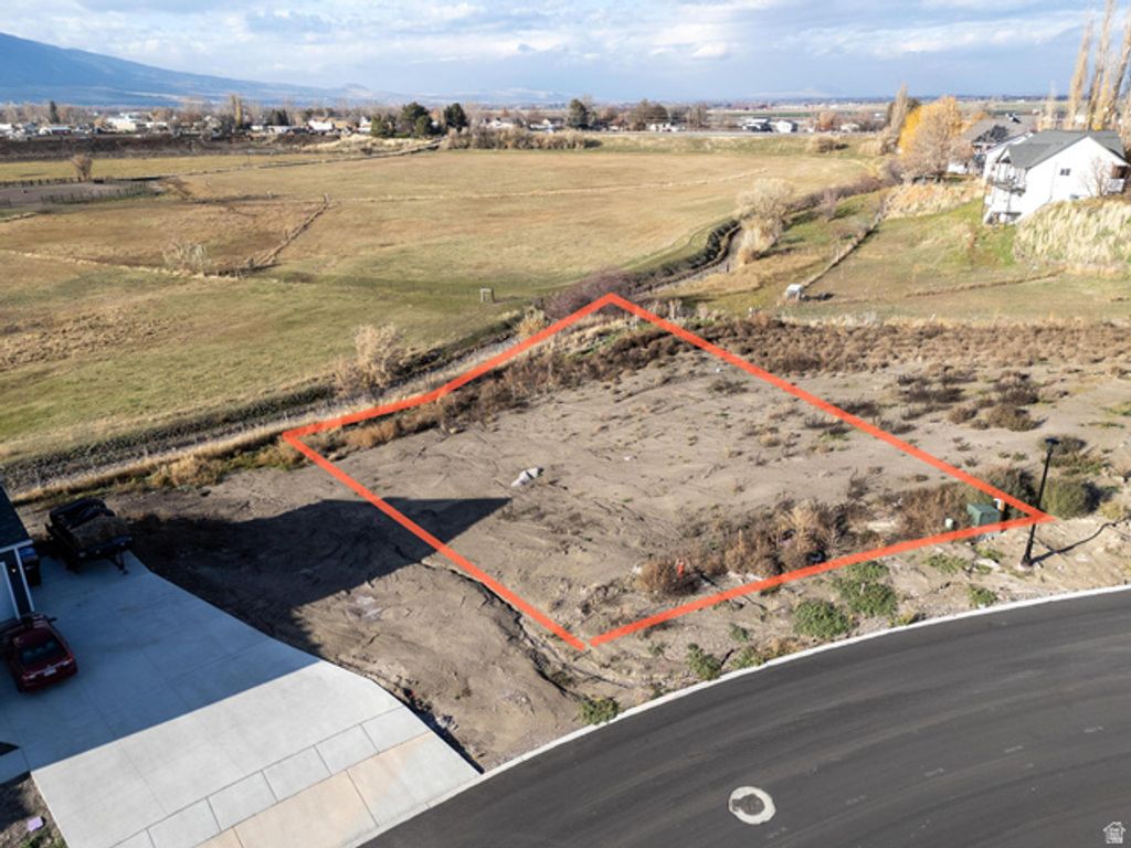 Image 1 of property listing at 69 N 850 W # 89, Hyrum, UT 84319