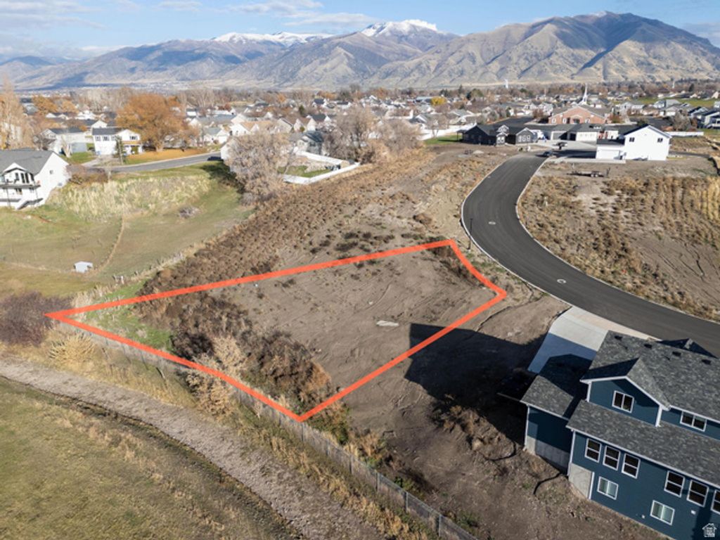 Image 3 of property listing at 69 N 850 W # 89, Hyrum, UT 84319
