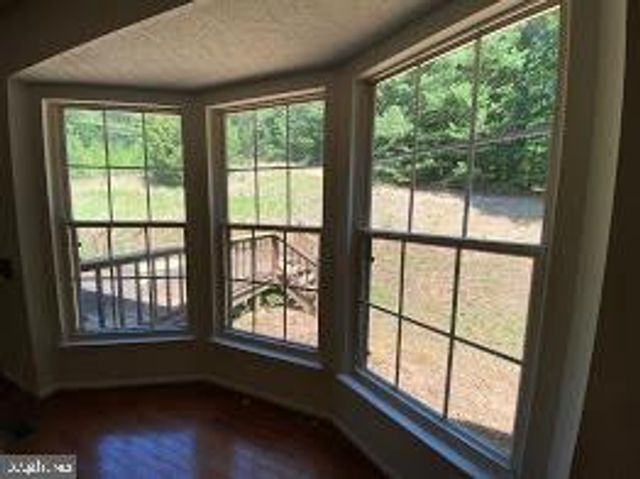 11304 SPRINGFIELD DR, Fredericksburg, VA 22408