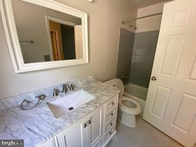 11304 SPRINGFIELD DR, Fredericksburg, VA 22408