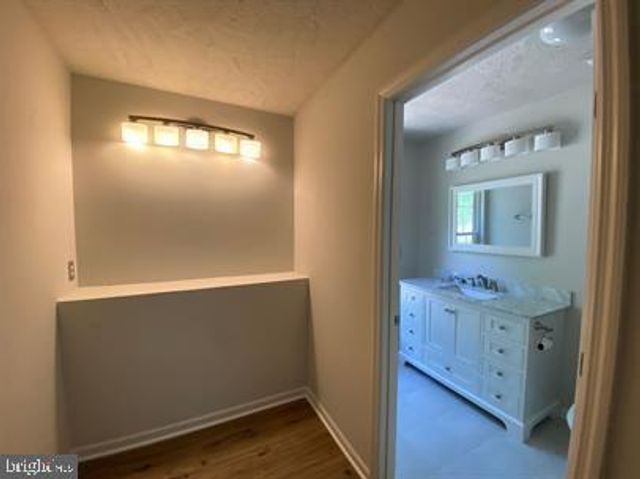 11304 SPRINGFIELD DR, Fredericksburg, VA 22408