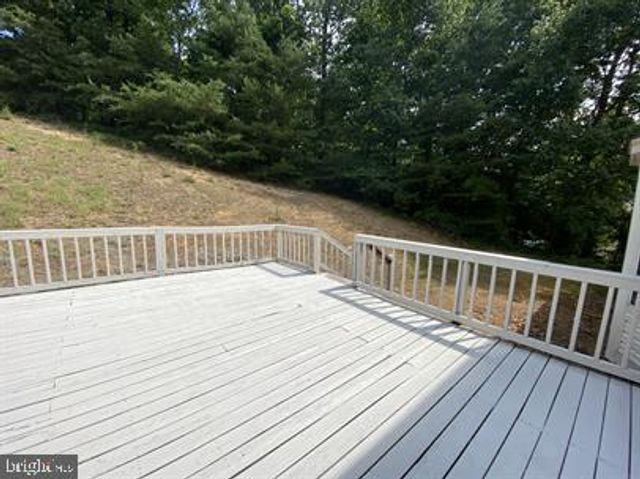 11304 SPRINGFIELD DR, Fredericksburg, VA 22408