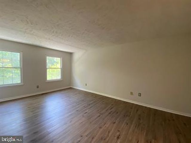 11304 SPRINGFIELD DR, Fredericksburg, VA 22408