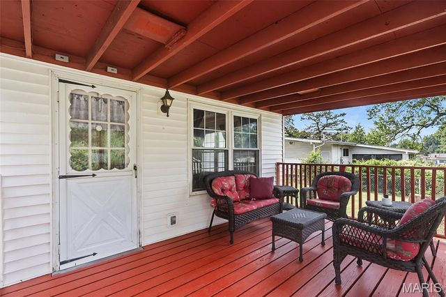 1345 Bobolink Drive, Florissant, MO 63031