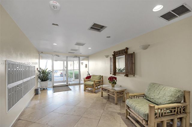 7620 Carlyle Ave 606, Miami Beach, FL 33141