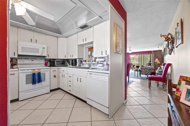 2503 Antigua Ter B3, Coconut Creek, FL 33066