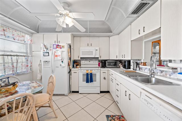 2503 Antigua Ter B3, Coconut Creek, FL 33066