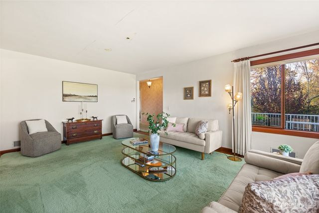 9619 SW 268th Street, Vashon, WA 98070