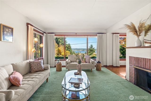 9619 SW 268th Street, Vashon, WA 98070