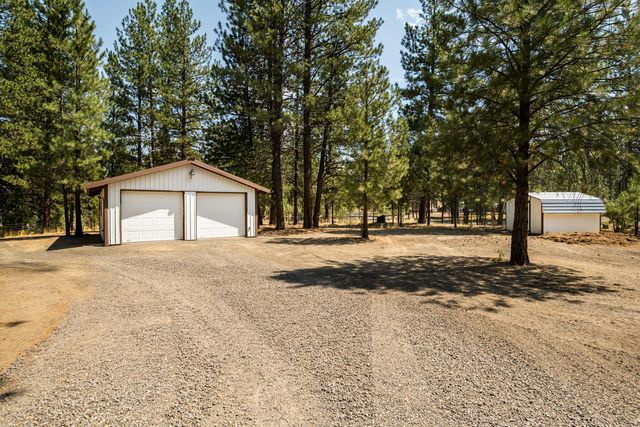 15730 Jackpine Road, La Pine, OR 97739
