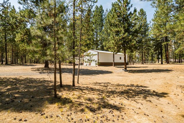 15730 Jackpine Road, La Pine, OR 97739
