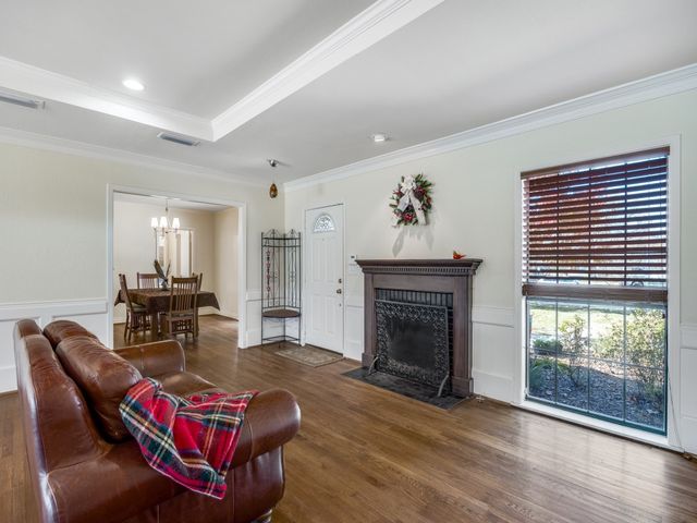 9702 El Patio Drive, Dallas, TX 75218