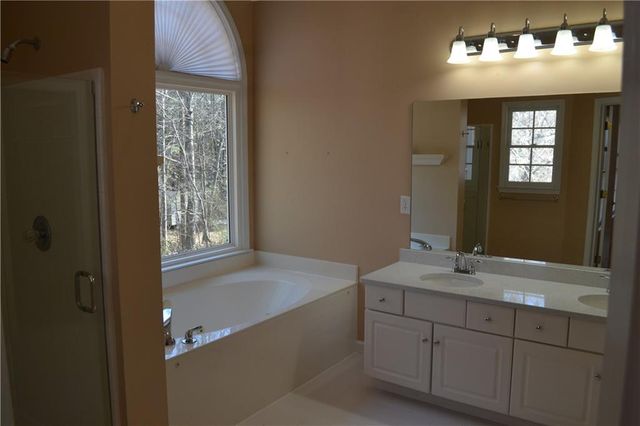 1840 Lisa Springs Drive, Snellville, GA 30078