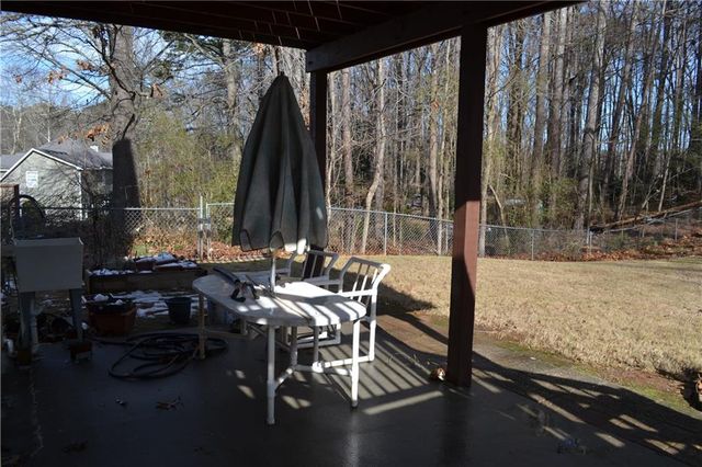 1840 Lisa Springs Drive, Snellville, GA 30078