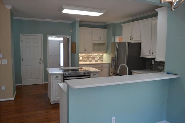 1840 Lisa Springs Drive, Snellville, GA 30078