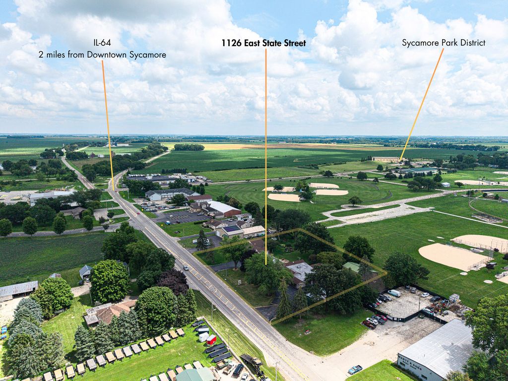 1126 E State Street, Sycamore, IL 60178