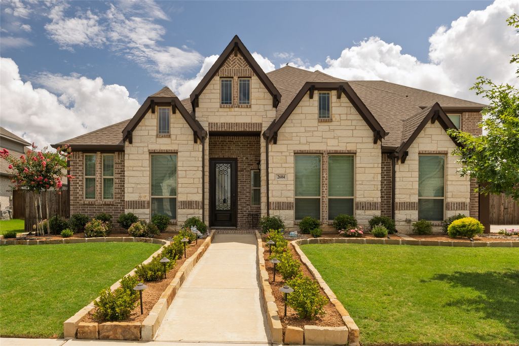 2604 Gavin Drive, Mansfield, TX 76063