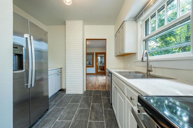 822 7th Street, Ames, IA 50010