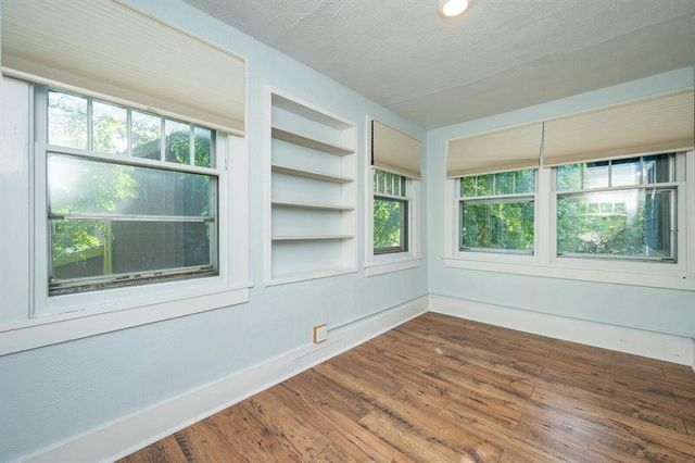 822 7th Street, Ames, IA 50010