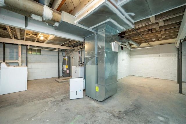 822 7th Street, Ames, IA 50010