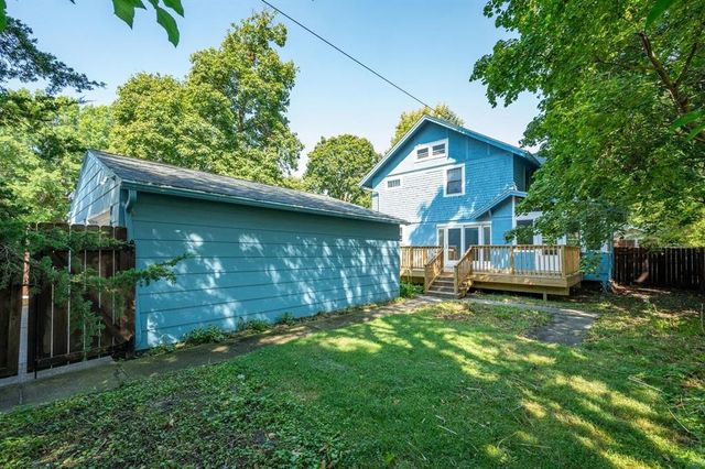 822 7th Street, Ames, IA 50010