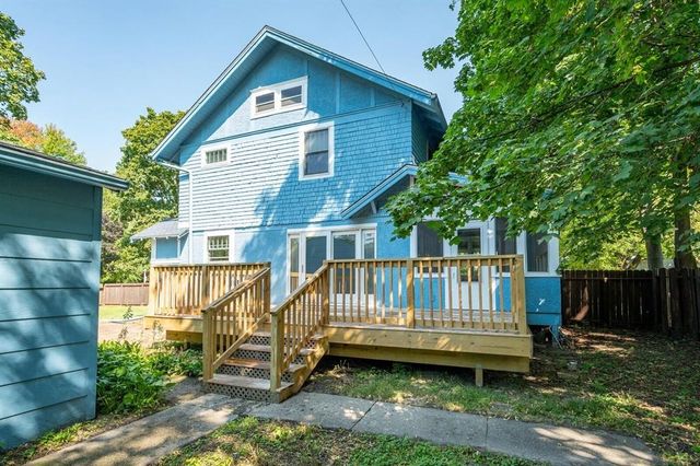 822 7th Street, Ames, IA 50010