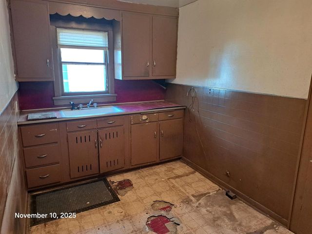 652 MCKINLEY STREET, Neenah, WI 54956