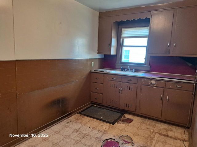 652 MCKINLEY STREET, Neenah, WI 54956