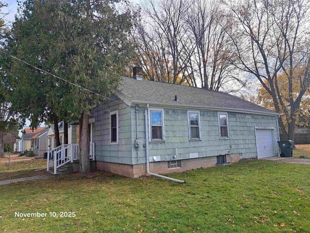652 MCKINLEY STREET, Neenah, WI 54956