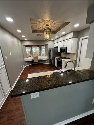 2525 Quebec Dr, Corpus Christi, TX 78414