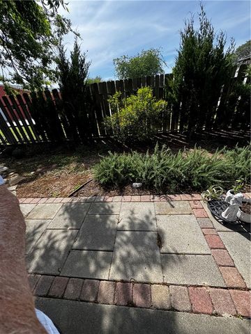 2525 Quebec Dr, Corpus Christi, TX 78414