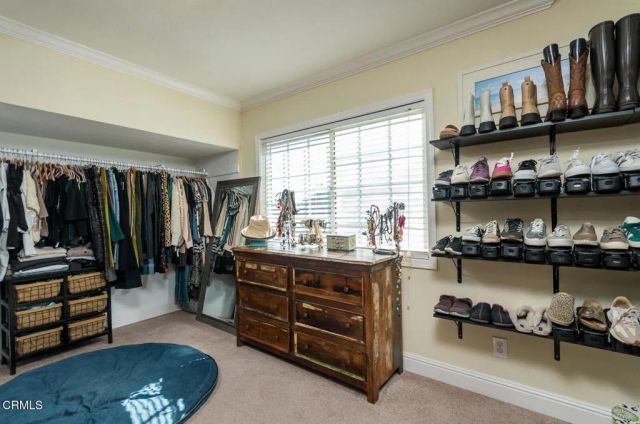 1955 N Los Robles Avenue, Pasadena, CA 91104