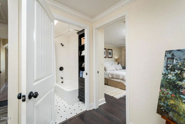 1955 N Los Robles Avenue, Pasadena, CA 91104