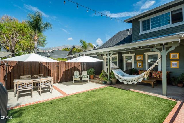 1955 N Los Robles Avenue, Pasadena, CA 91104