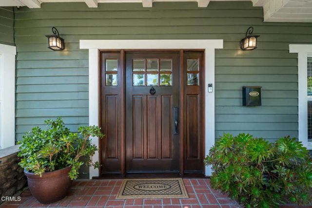 1955 N Los Robles Avenue, Pasadena, CA 91104