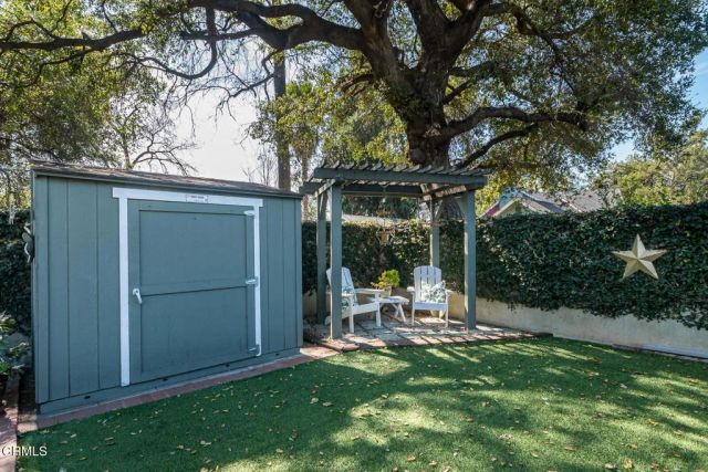 1955 N Los Robles Avenue, Pasadena, CA 91104