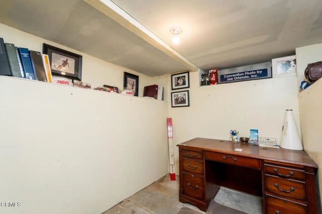 1955 N Los Robles Avenue, Pasadena, CA 91104