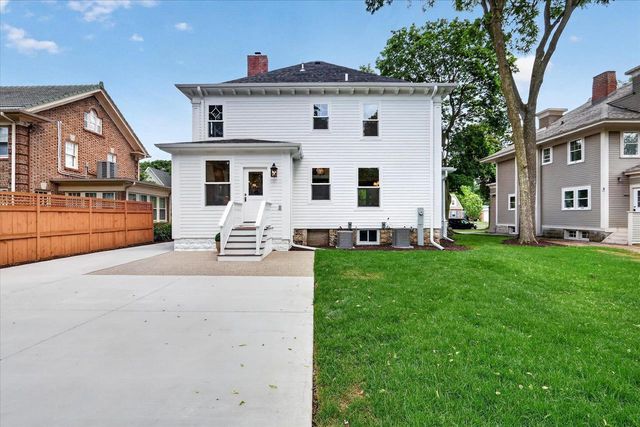 816 Park Avenue, Beloit, WI 53511