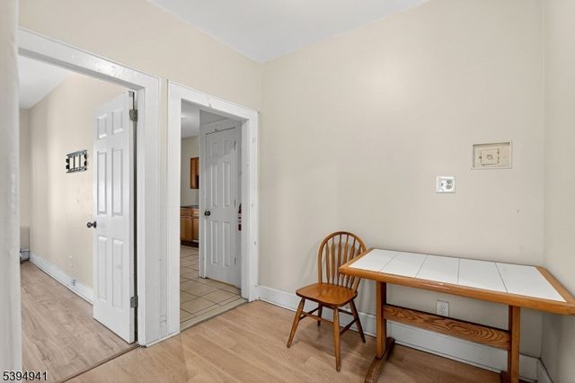 28 11Th Ave, East Orange City, NJ 07018