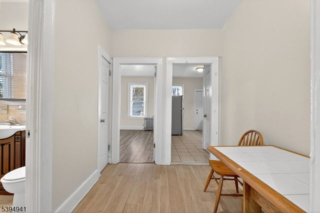 28 11Th Ave, East Orange City, NJ 07018