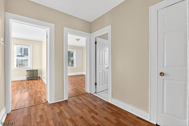 28 11Th Ave, East Orange City, NJ 07018