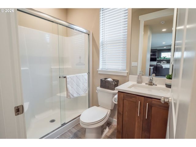2451 W 9TH Ave, Junction City, OR 97448